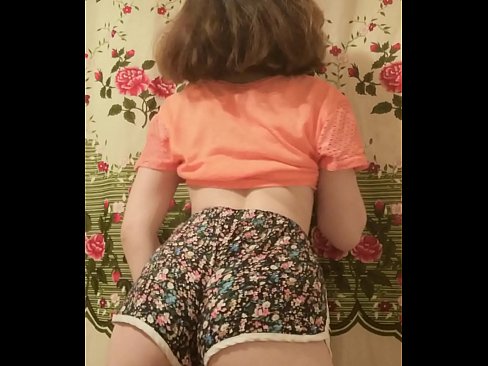 ❤️ Сексуальная юная малышка делает стриптиз снимая свои шортики на камеру ❤️❌ Порно фб на сайте elitemangas.top ❌️❤